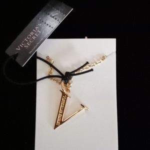 Free Gift With purchase (Just Bundle)